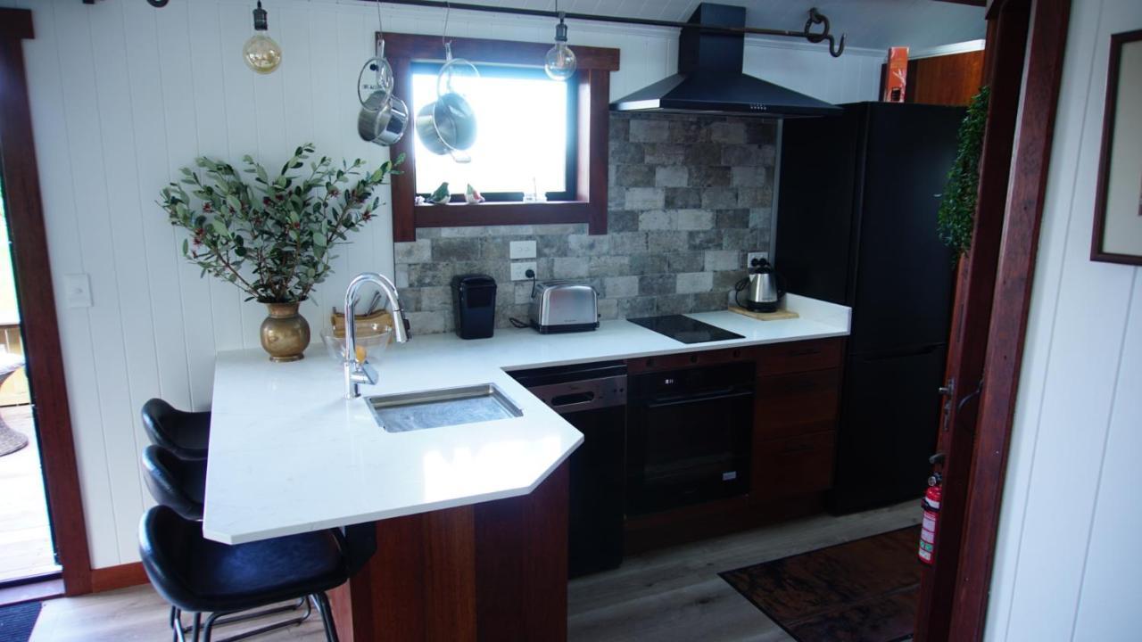 The Hut 56 Villa Whitianga Exterior foto